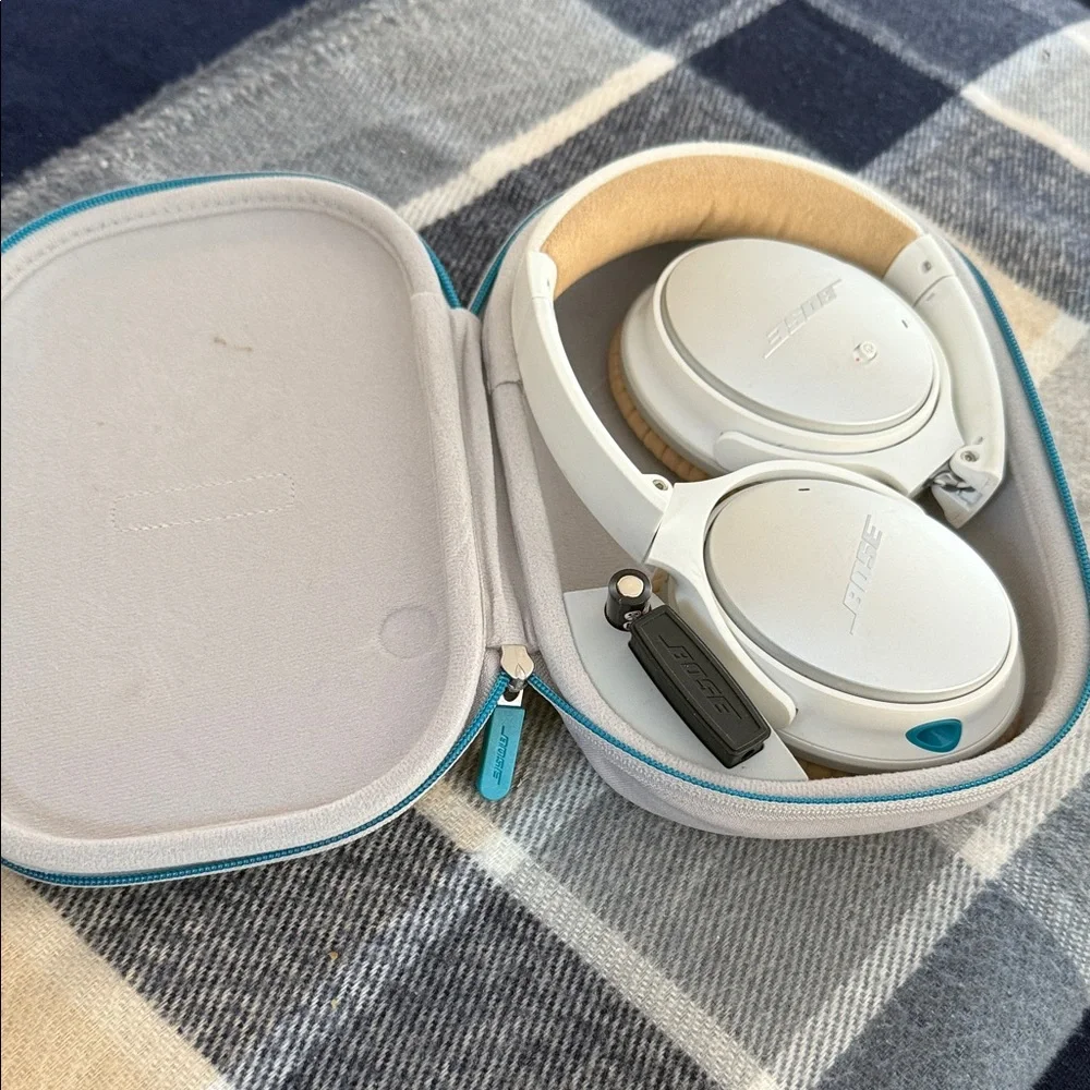 Bose Quiet Comfort 25 Noise Cancelling Headphones